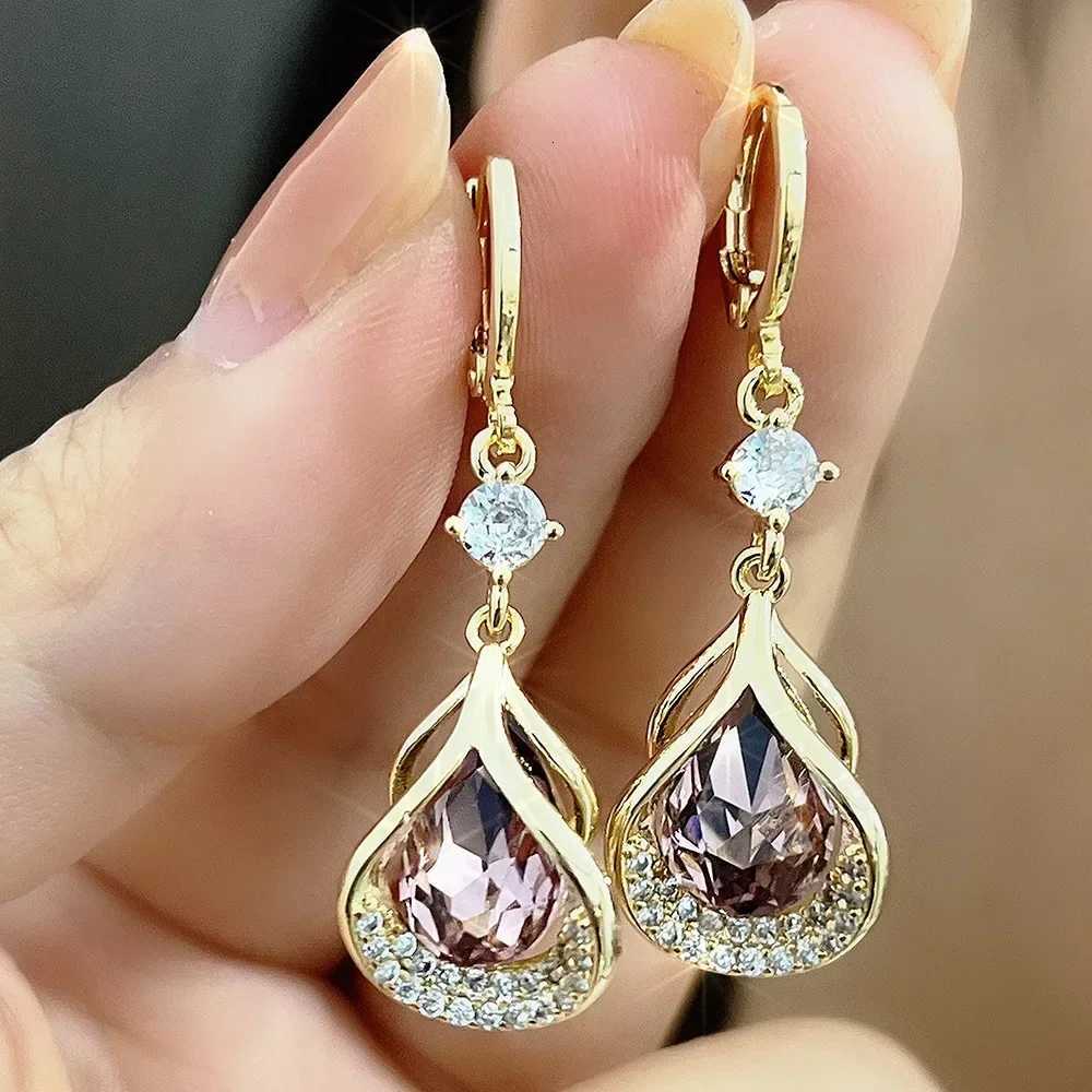 New Fashion Trend Elegant High-end Luxury Super Flash Crystal Tassel Earrings Inlaid Zircon Delicate Ladies Earrings for Women Y250812