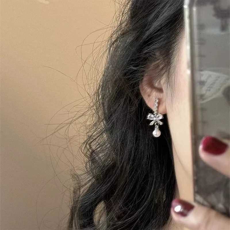 1Pair Exquisite Bow Pearl Dangle Earrings For Women Girls Fashion Sweet Stud Earrings Wedding Party Jewelry Accessories Gifts Y250812