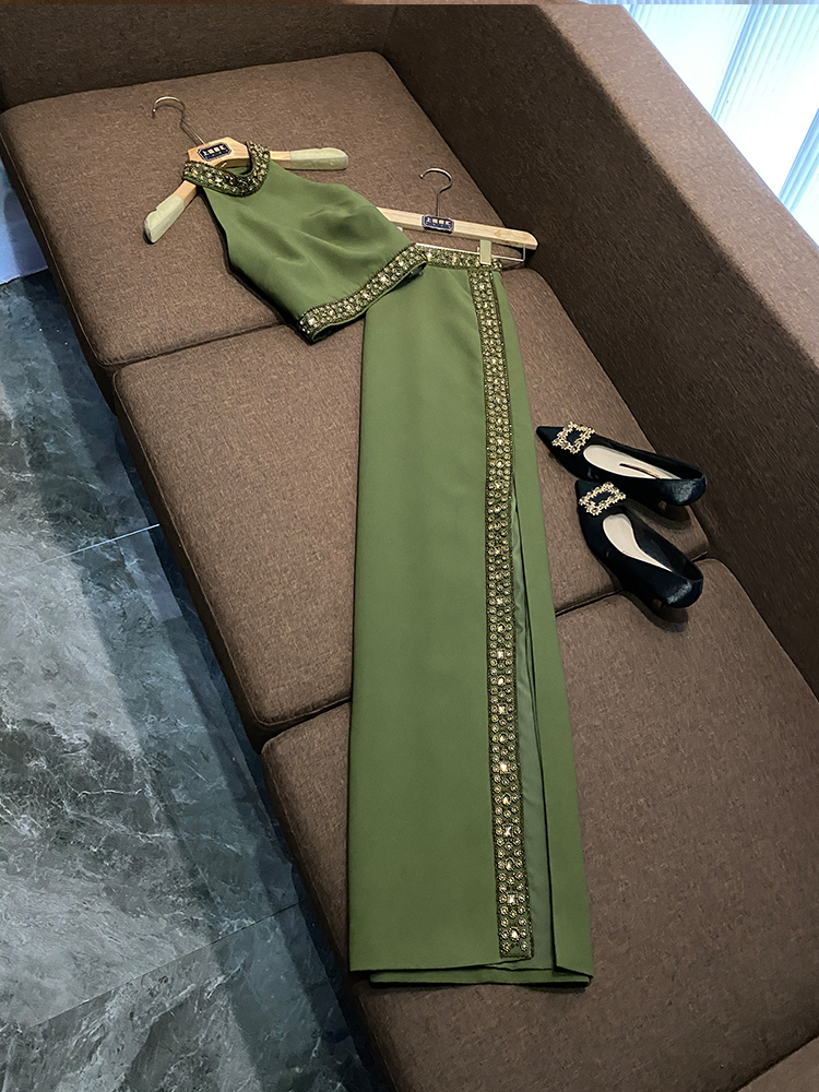 2025 Summer Green Rhinestone Solid Color Two Piece Dress Sets Sleeveless Stand Collar Beaded Camisole Top + Long Skirt Set Two Piece Suits O5M073008