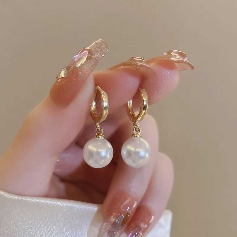 Stainless Steel Fashion Pearl Drop Earrings Buckle Womens Round Hoop Earrings Ladies Accessories Wedding Jewelry Free Shipping Y250812
