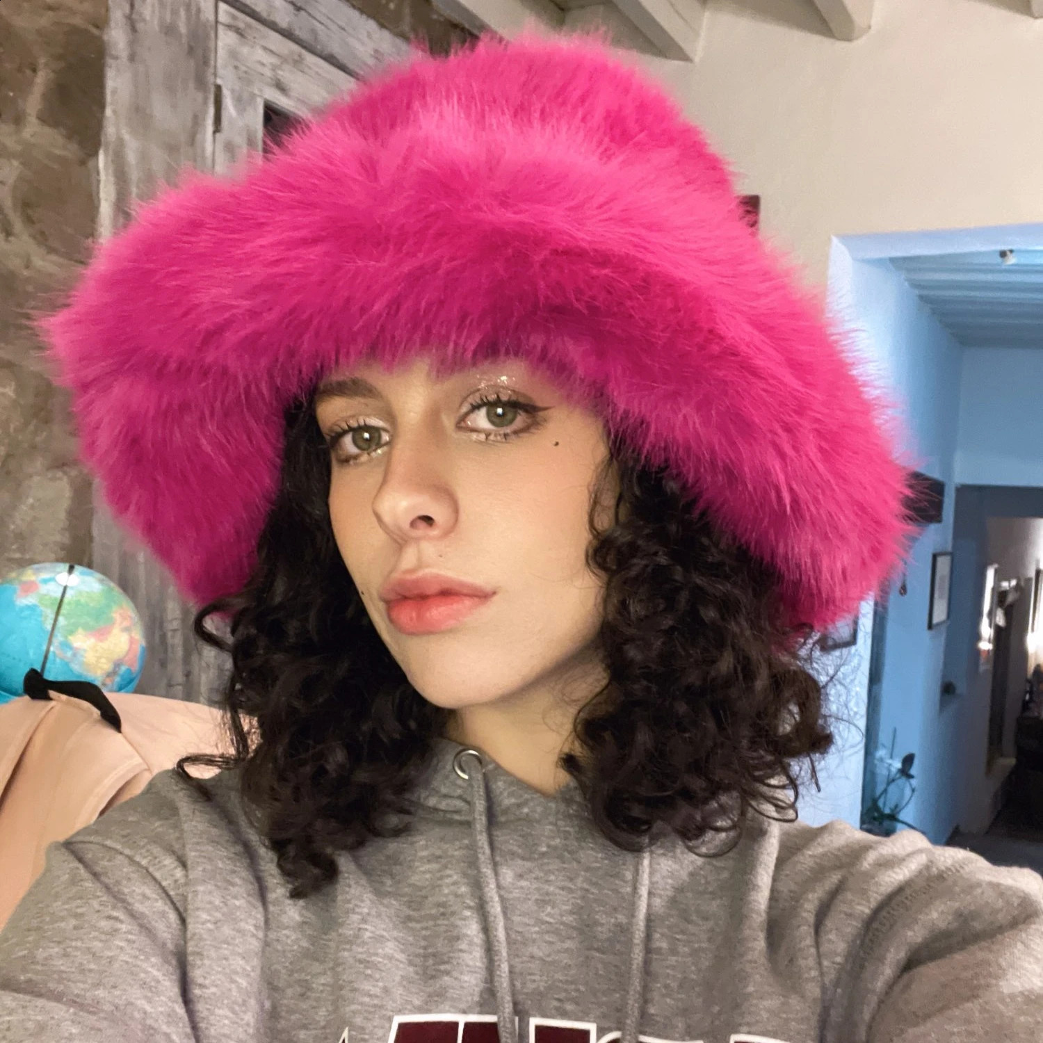 Big Fluffy Faux Fur Bucket Hats for Women Plush Fishermans Hat Winter Warm Fashion Colorful and Gorgeous Party Hat 250808