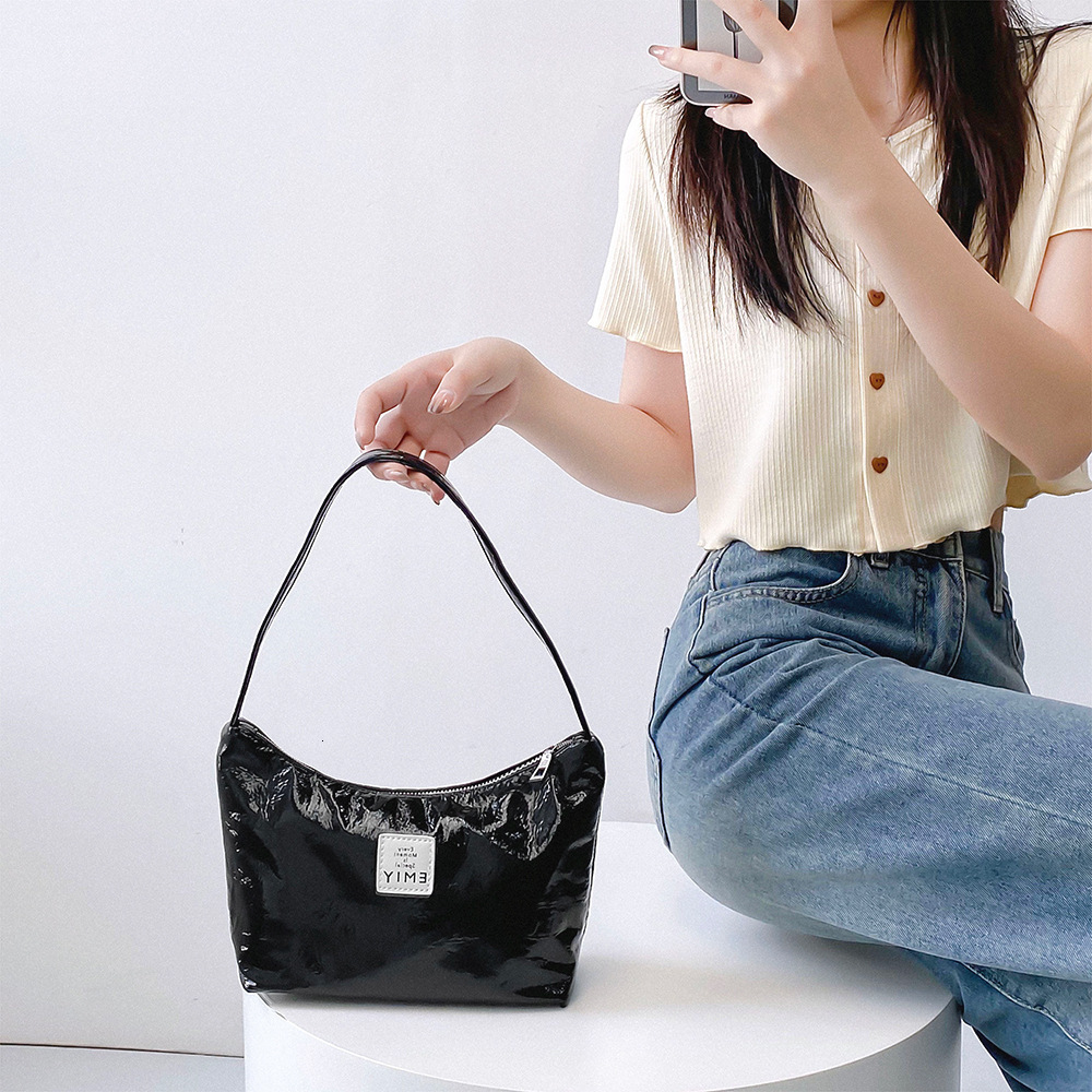 Niche Design Texture Korean Sweet Cool Oil Wax Leather Underarm Live Good Handheld Shoulder Jelly Bag ddmymarket
