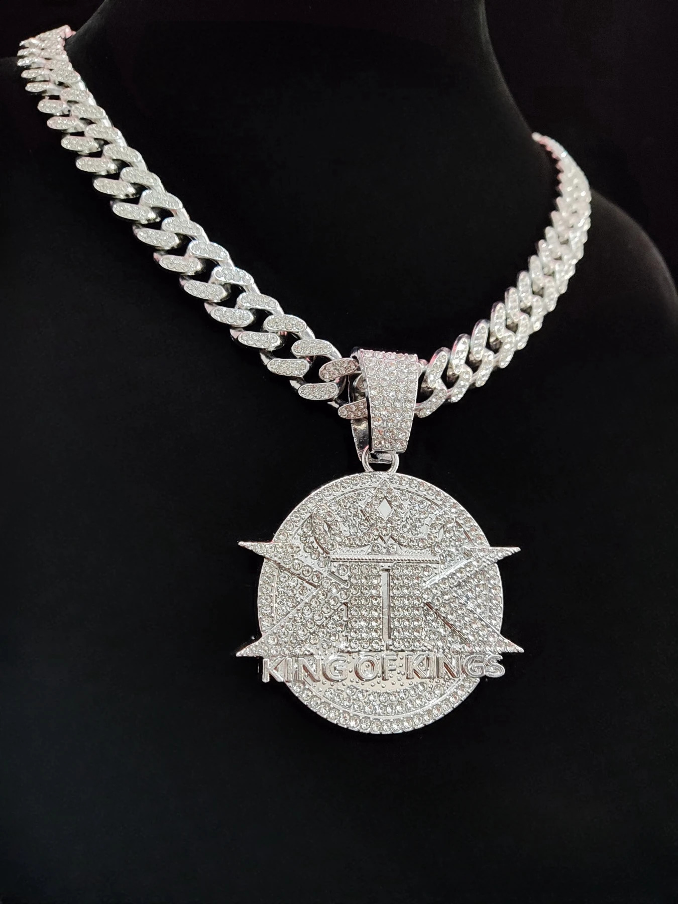 Men Women Hip Hop Round KING Pendant Necklace with 13mm Cuban Chain HipHop Iced Out Bling Hiphop Necklaces Fashion Jewelry 250807