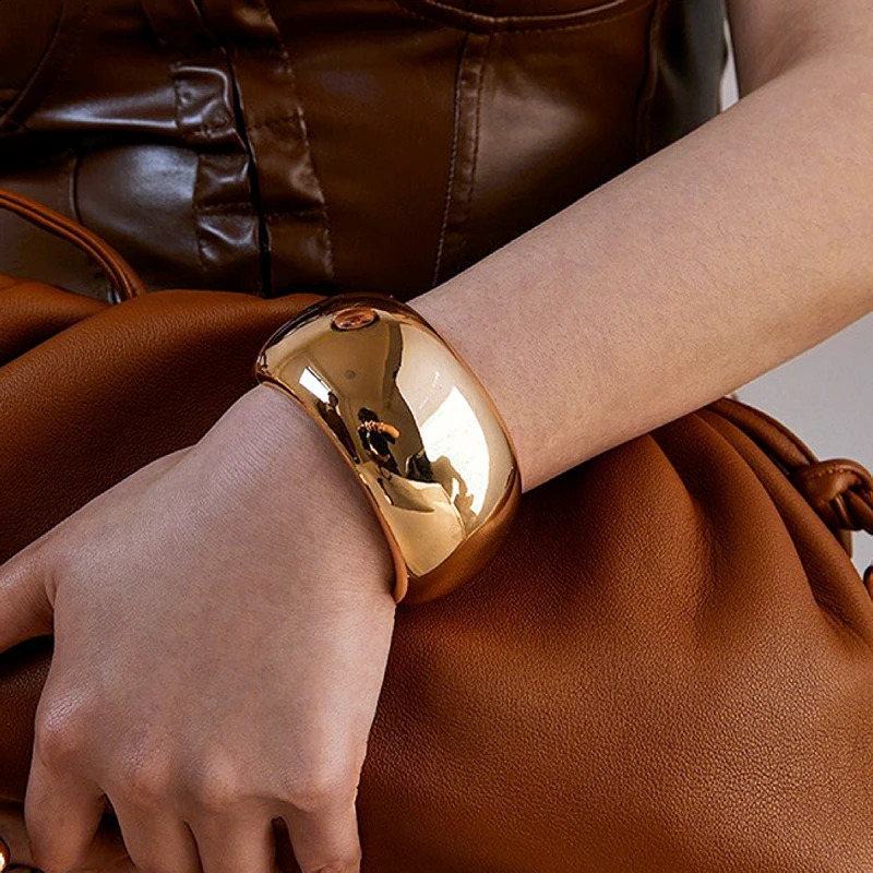 Punk Fashion Large Size Metal Wide Open Bangles for Women Statement Smooth Alloy Cuff Bangle Bracelets Jewelry Femme Accessories 250812