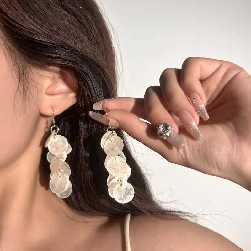 Round Shell Tassel Dangle Earrings for Women Personality Design Commuting Drop Earring Trendy Charm New Jewelry Seaside Vacation Y250812