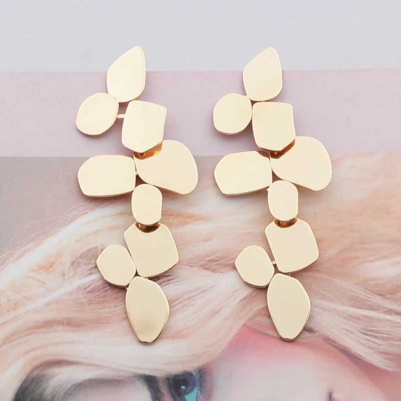 Long Exaggerated Hanging Earrings for Women Multi-layers Irregular Metal Piece Pendants Drop Earrings pendientes mujer 2024 Y250812
