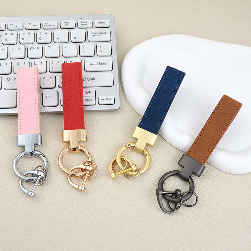 High-end Suede T-shaped Car Keychain Leather Couple Bag Pendant Engraving Anti-lost License Plate Key Ring
