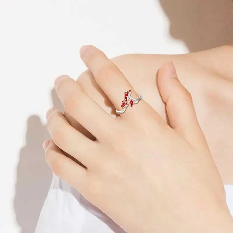 ute Red Mushroom Design Open Adjustable Ring Mushroom Rings Birthday Christmas Gift Anniversary Women Party Jewelry Gifts W250812
