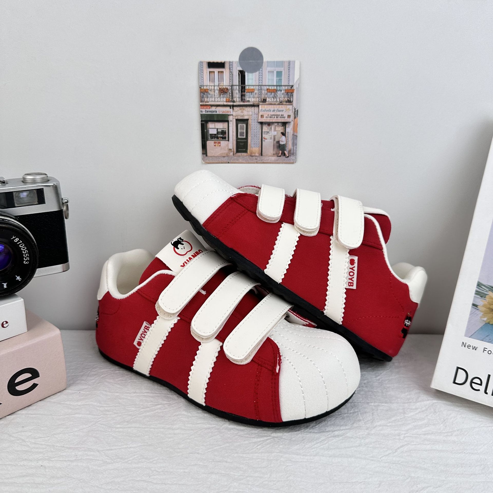 Women's Cartoon Canvas Shoes New Summer 2025 Model Flat Shoes With Delicate Embroidery