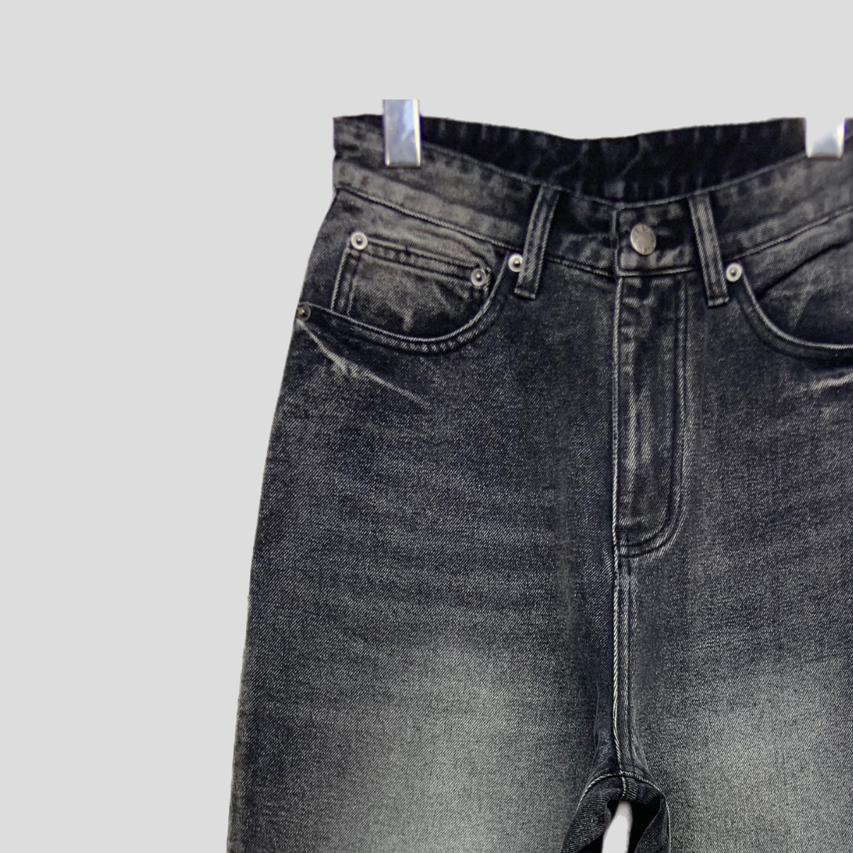 Retro relaxed-fit outfit of choice: distressed frayed hem washed denim wide-leg pants 24-005