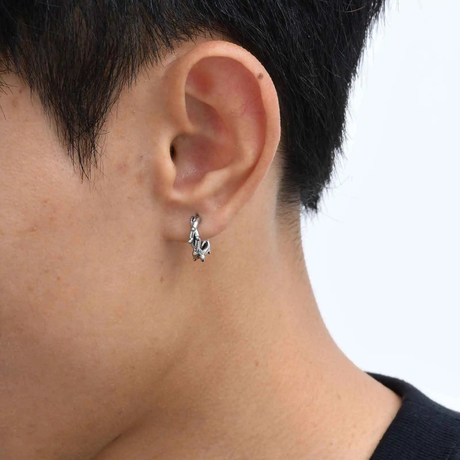 Vnox Punk Thorn Hoop Earrings for Men Women 14.4mm Gothic Stainless Steel Circle Earrings Anti Allergy Jewelry Unisex Ear Clip 250812