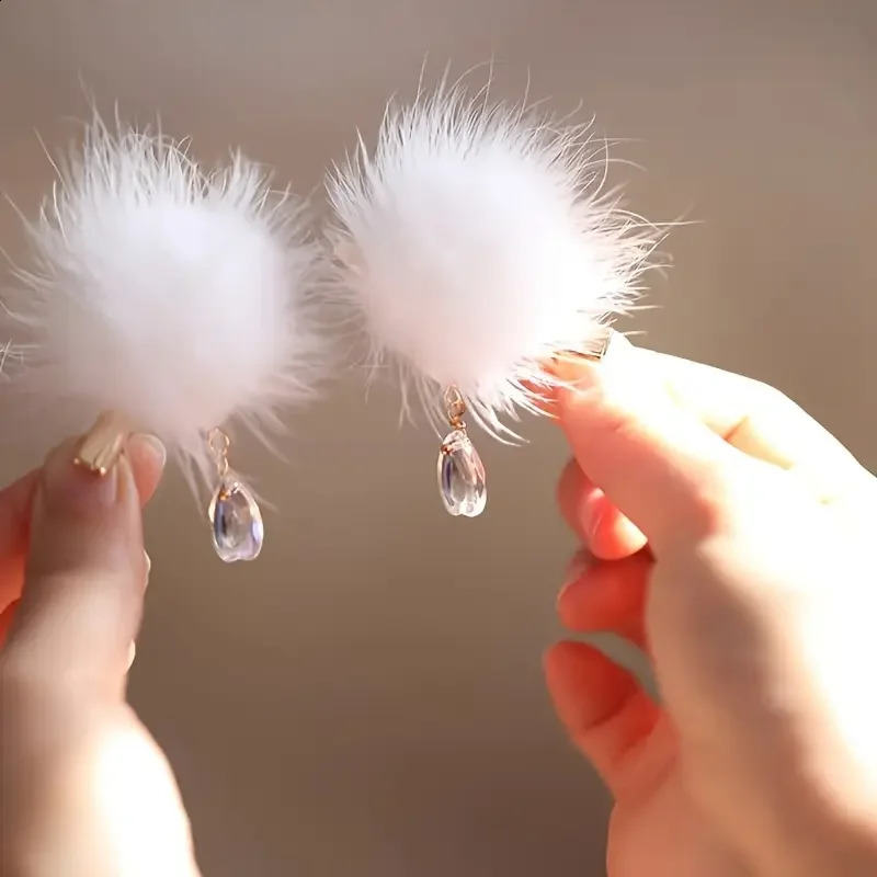 Plush Ball Hairpin Mink Teardrop Pendant Soft and Fluffy Hair Accessories for Children and Women 250812