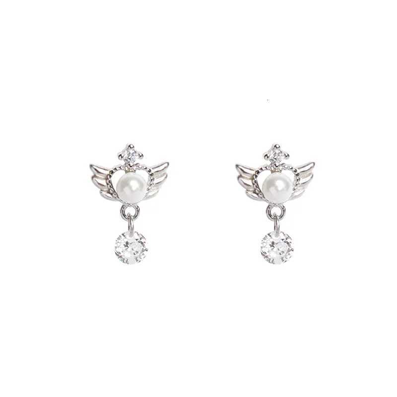 VOQ Minimalist Angel Wings Tassel Stud Earrings for Women Sweet Romantic Korean Jewelry Gift Earring Y250812