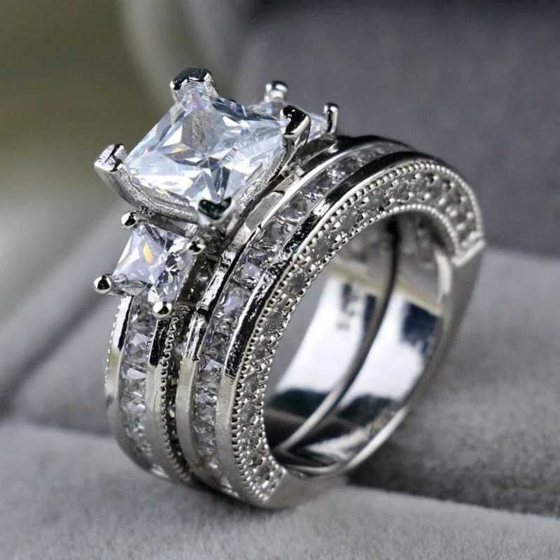 Fashion Couple Rings Mens CZ Stainless Steel Ring Women Square Cut Crystal Rhinestone Rings Set Wedding Engagement Jewelry W250812