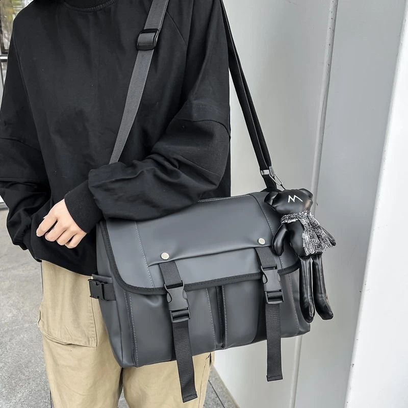 Men Messenger Bag Multi Pocket Outdoor Bag Causal Male Shoulder Bag Wide Strip Fashion Cross Body Bag 250809