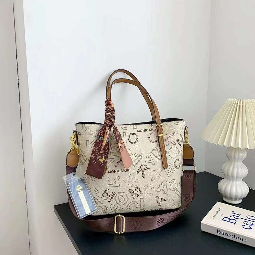 DHessentials Louis Fanghua Bag 2025 Trendy Fashion Single Shoulder Handbag Large Capacity High-end Tote