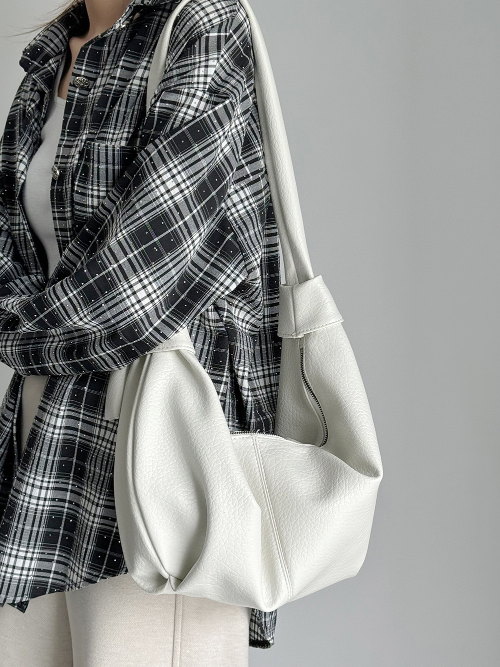 2025 Korean Large Capacity Soft Leather Wrinkled Lazy Style Casual Versatile Single Shoulder Crossbody Dumpling Bag ddmymarket