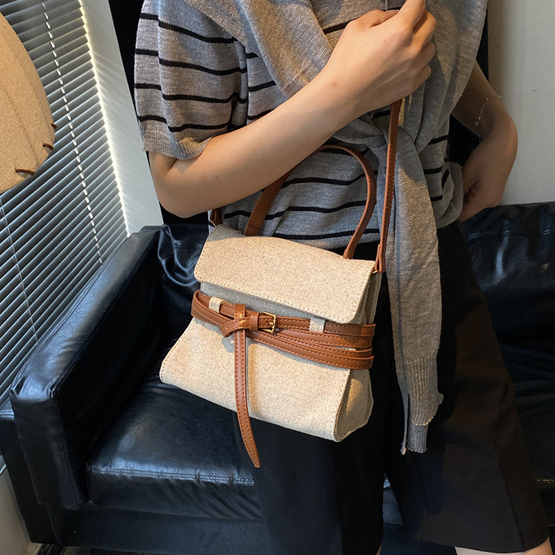 2025 new designer niche fashion casual shoulder bag crossbody bag women's handbag