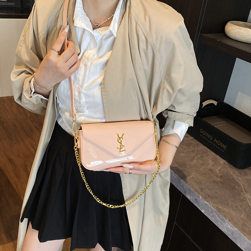 Designer bag free shipping hot Light luxury outdoor flap bag simple and versatile vintage fashion cross body bag