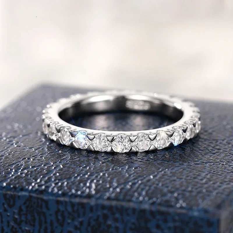 925 Sterling Silver Brilliant Finger Accessory Wedding Fine Jewelry Gifts Sparkling Fully Inlaid Zirconia Rings for Women W250812