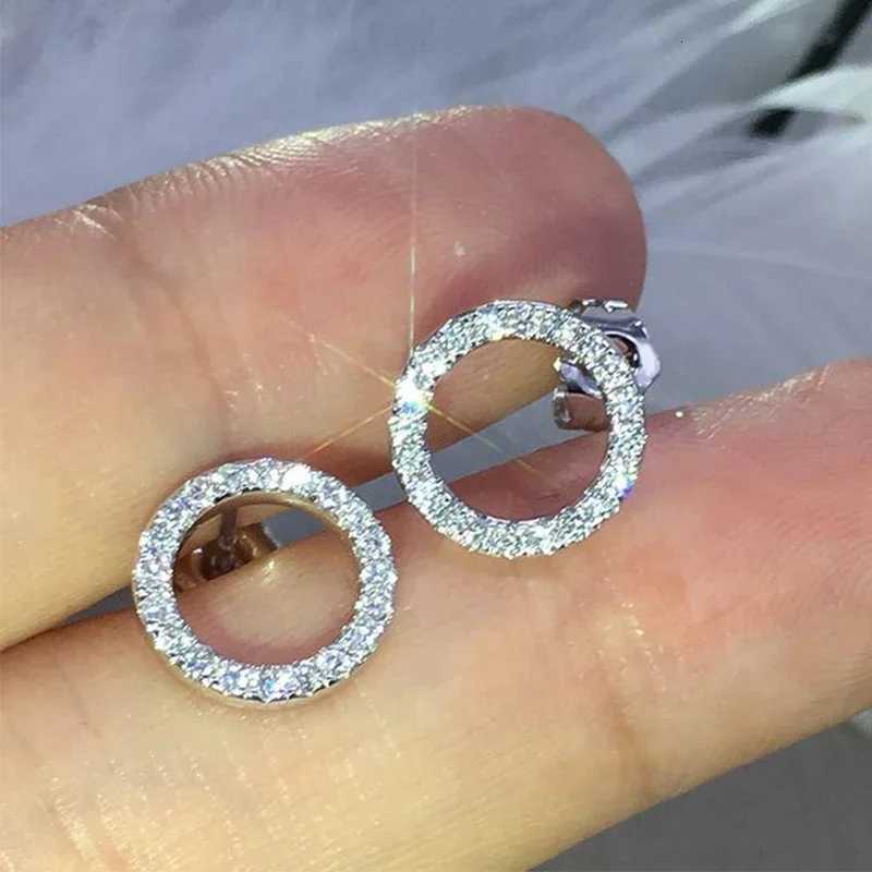 Korean Fashion Versatile Dazzling Circle Stud Earrings with Crystal Cubic Zirconia Minimalist Earrings for Teens Womens Jewelry Y250812