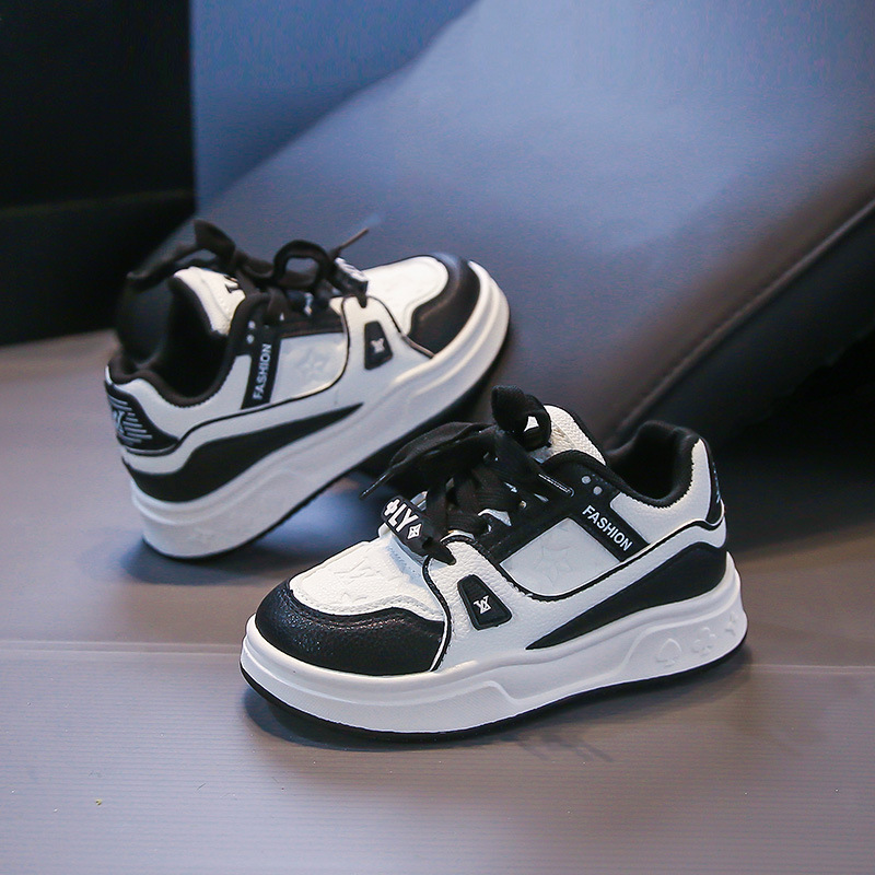 designer shoes 2025 new Children's breadboard shoes spring trendy brand sports shoes fashionable thick - soled shoes for boys medium and large - 