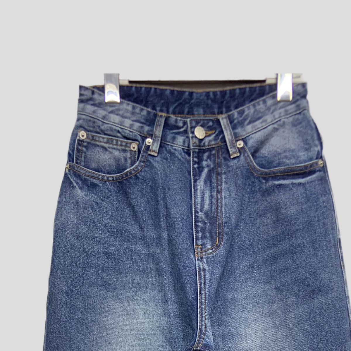 Retro relaxed-fit outfit of choice: distressed frayed hem washed denim wide-leg pants 24-005