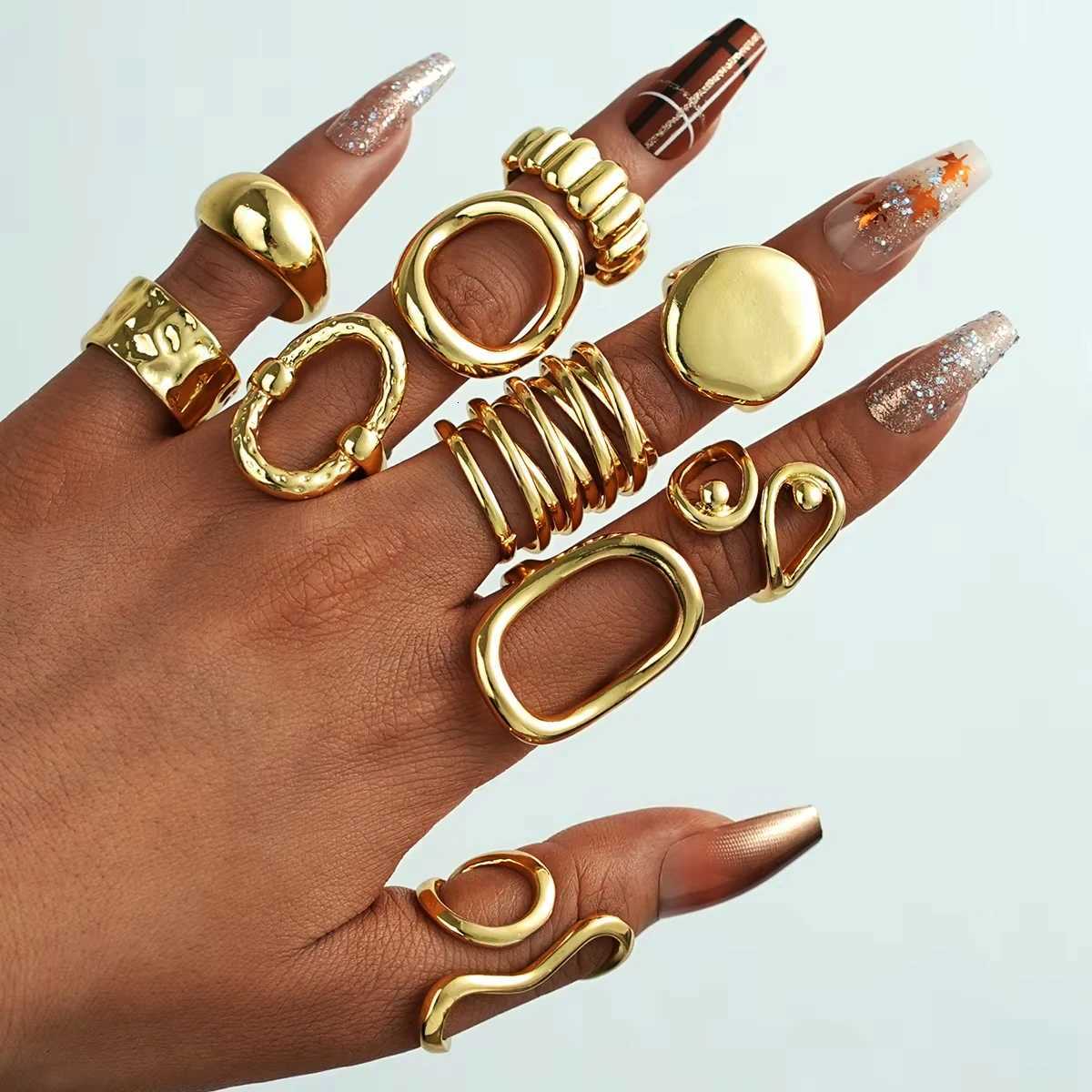 10Pcs/Set Irregular Smooth Rings Set for Women Geometric Exaggerated Gold Color Finger Rings Vintage Fashion Party Jewelry W250812