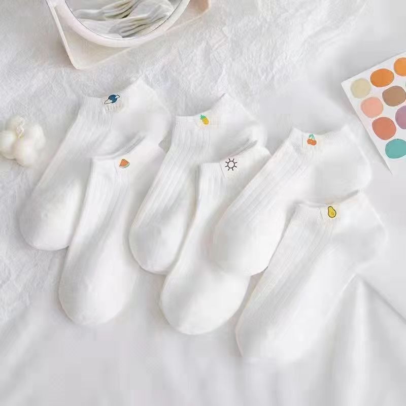 Women with Fabric Label, Thin Pure White Short Internet Celebrity Socks, Cute Low-Cut Boat Socks for Summer
