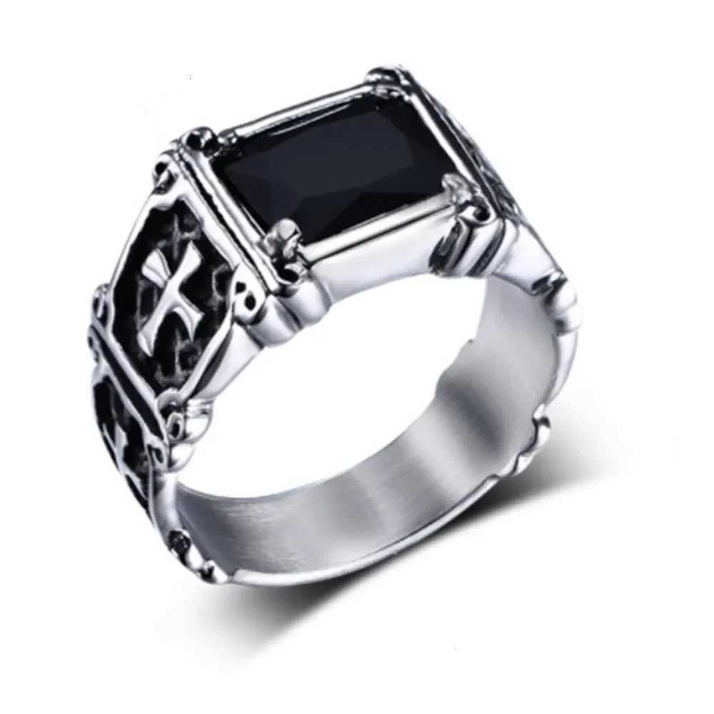 New Fashion Creative Trend Delicate Compact Red Gemstone Cross Pattern Ring Retro Mens Street Party Niche Ring Gift Jewelry W250812