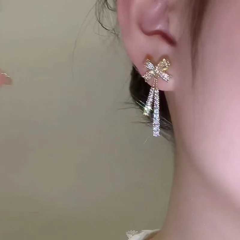 Fashion Crystal Tassel Earrings For Women Korean Bow Stud Earrings Simple Acrylic Zircon Earrings Fashion Jewelry Accessories Y250812