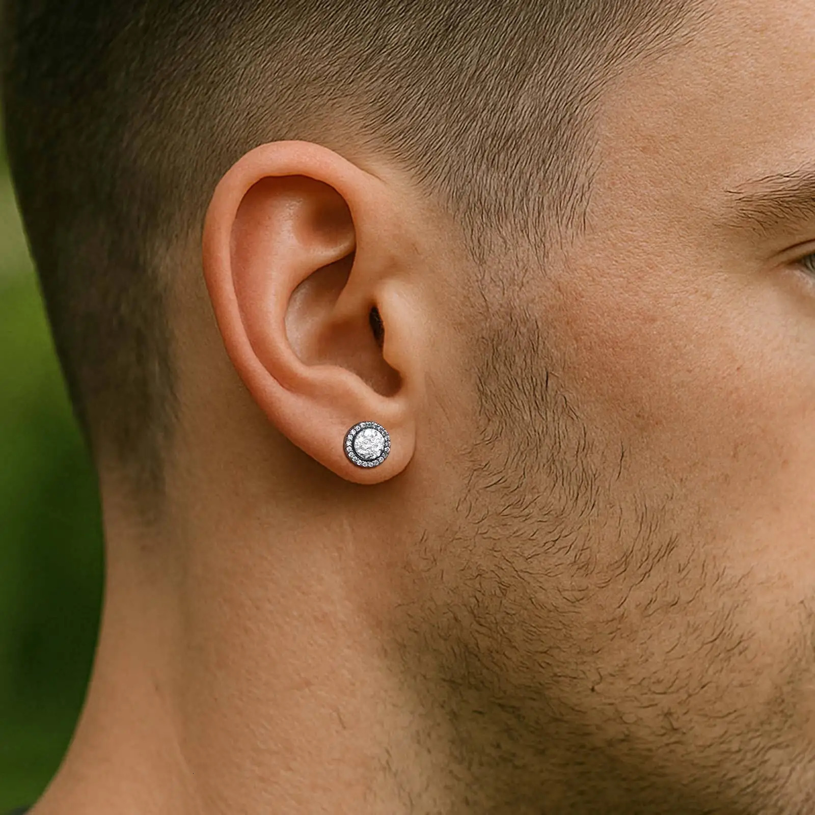 Hiphop Broken Zircon Stud Earrings for Men BoysAnti Allergy Round Small Metal EarringsRock Punk Jewelry Gifts 250812