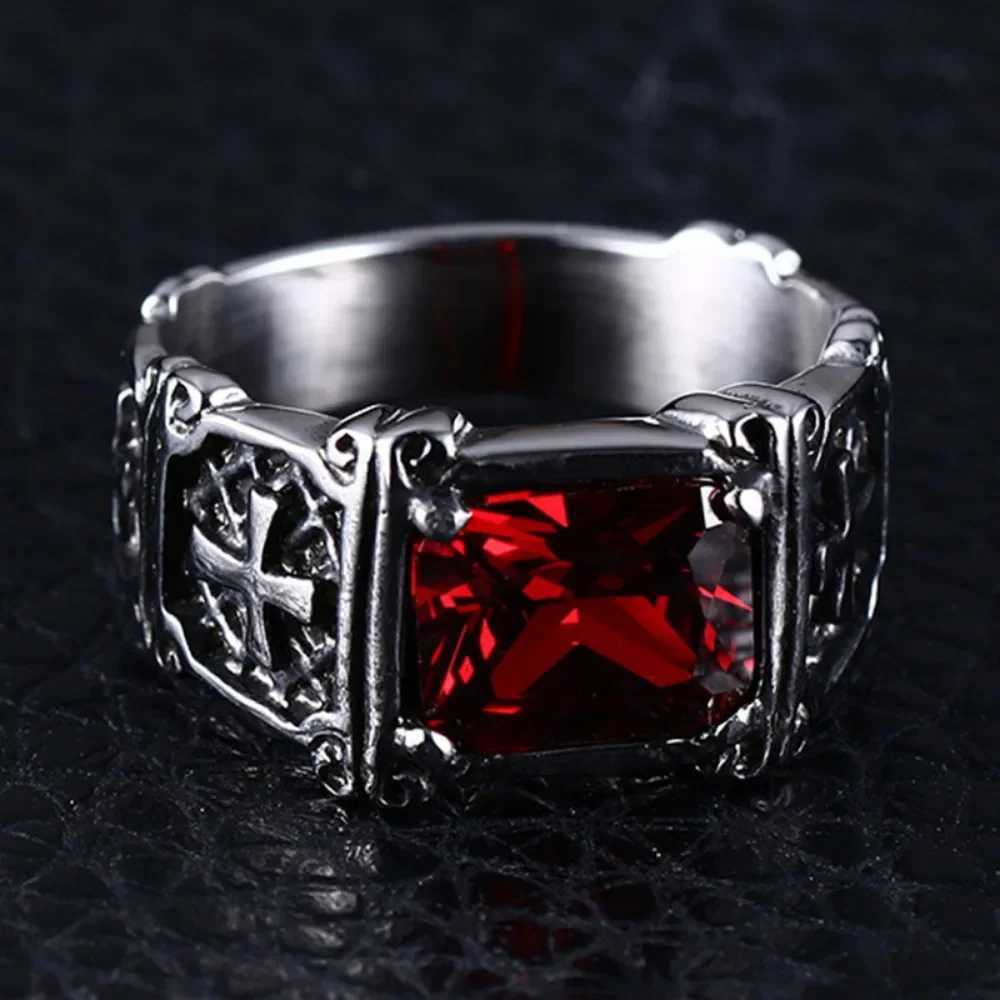 New Fashion Creative Trend Delicate Compact Red Gemstone Cross Pattern Ring Retro Mens Street Party Niche Ring Gift Jewelry W250812