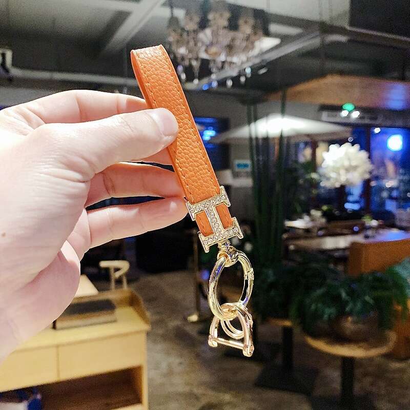 Inlaid Dia Creative for Women with Horseshoe Buckle Metal Strap Key Pendant Leather Backpack Decoration Keychain