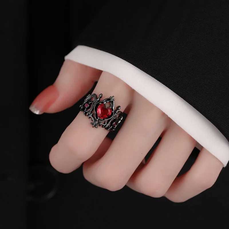 Gothic Cross Ring Heart-Shaped Ring Womens Special Fun Light Luxury French Medieval Mens Adjustable Rings In Multiple Colors W250812
