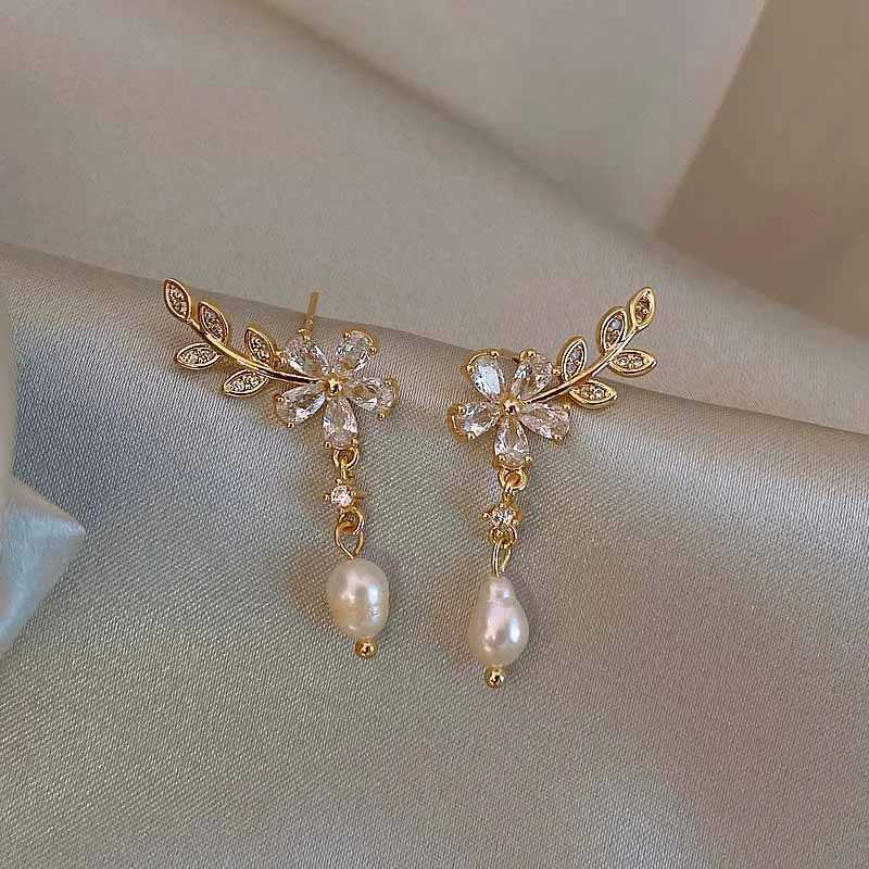 Exquisite Leaves Crystal Flower Stud Earrings For Women AAA Zircon Rose Butterfly Tassel Earring Bride Wedding Party Jewelry Y250812