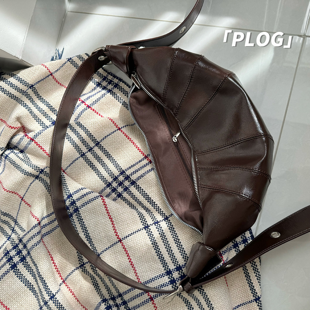 Saddle Brown Soft Surface Cow Horn for Women Underarm 2025 New Korean Fashion Textured Dumpling Bag ddmymarket