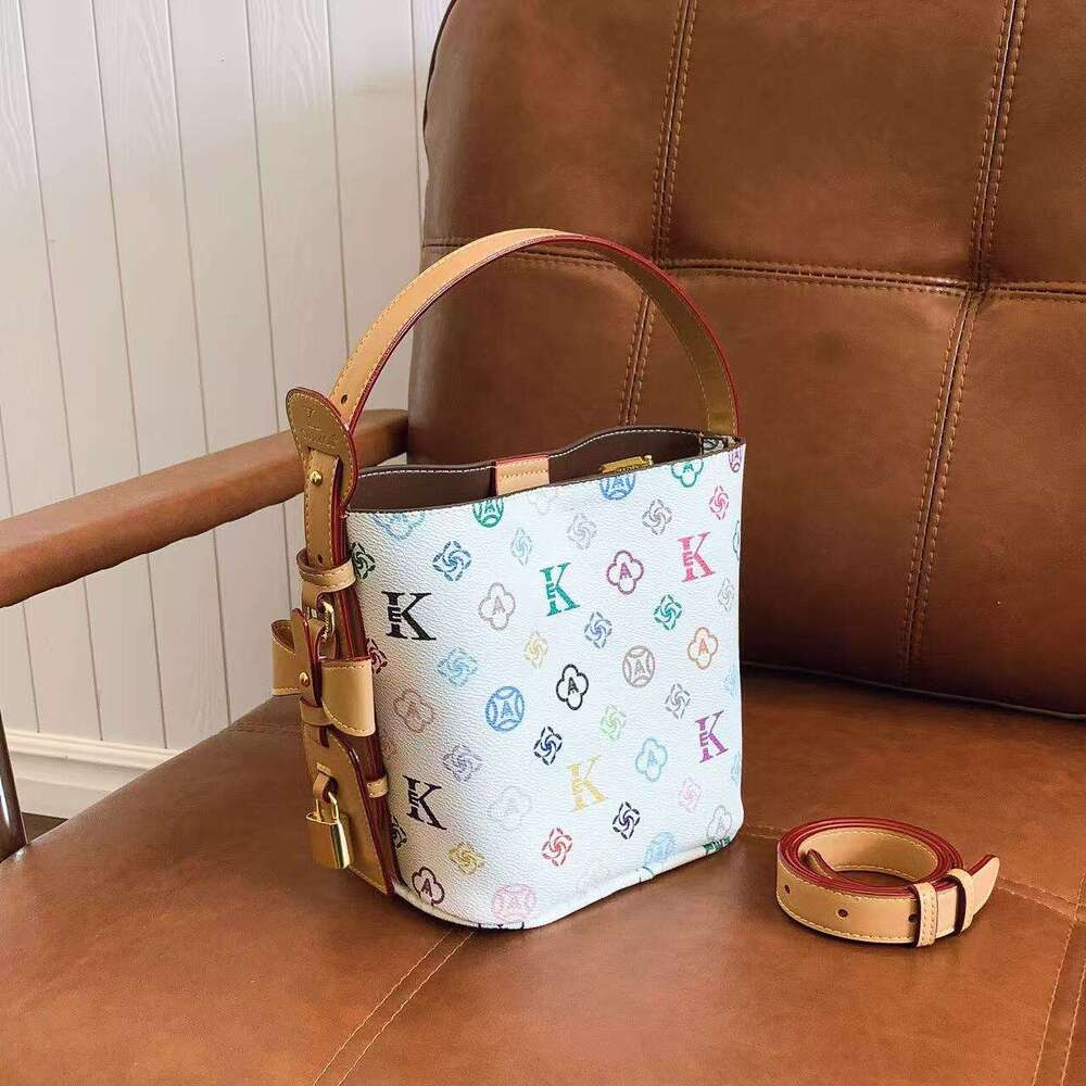 Gutiko White Three-Color Textured Bucket Fashion Handbag for Women 2025 New Large Capacity Crossbody Bag Trendy