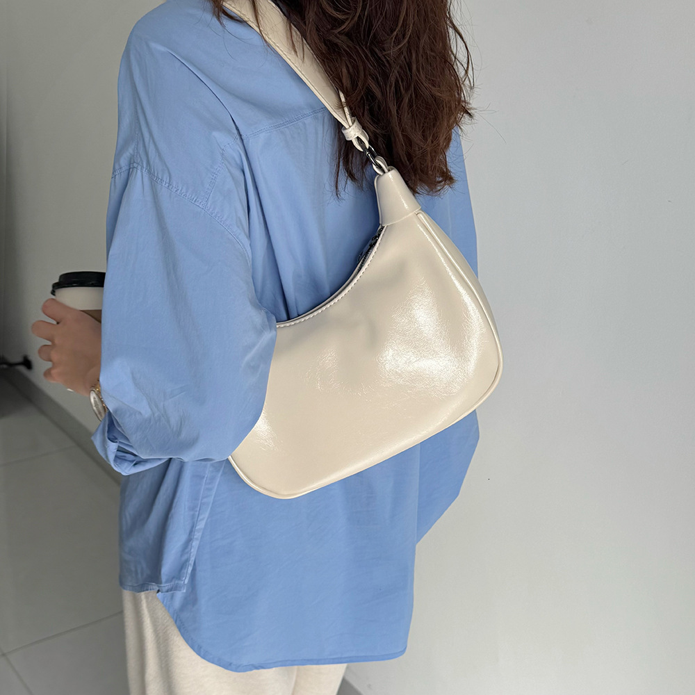 Niche Underarm for Women, Fashionable Single Shoulder Soft Leather Commuter Versatile Crossbody PU Crescent Bag ddmymarket