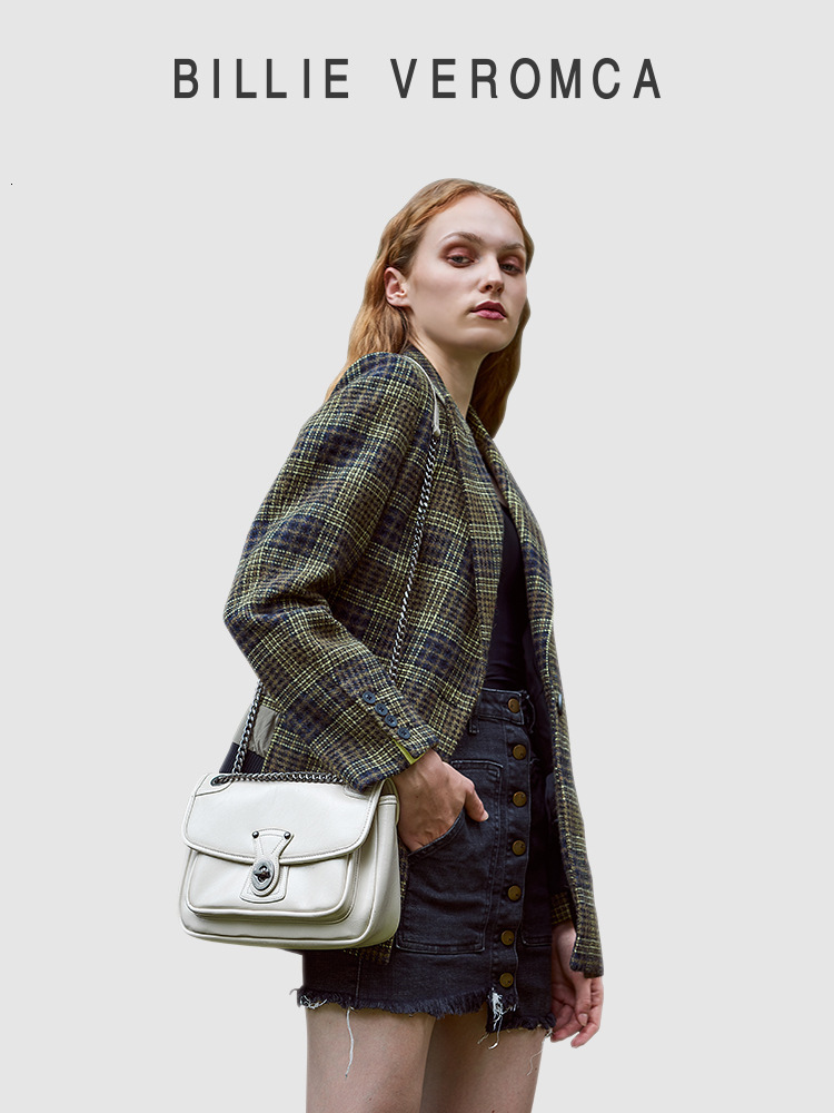 2025 Spring Summer New Chain Niche Design Wandering Crossbody Shoulder Messenger Underarm Large Capacity Bag ddmymarket