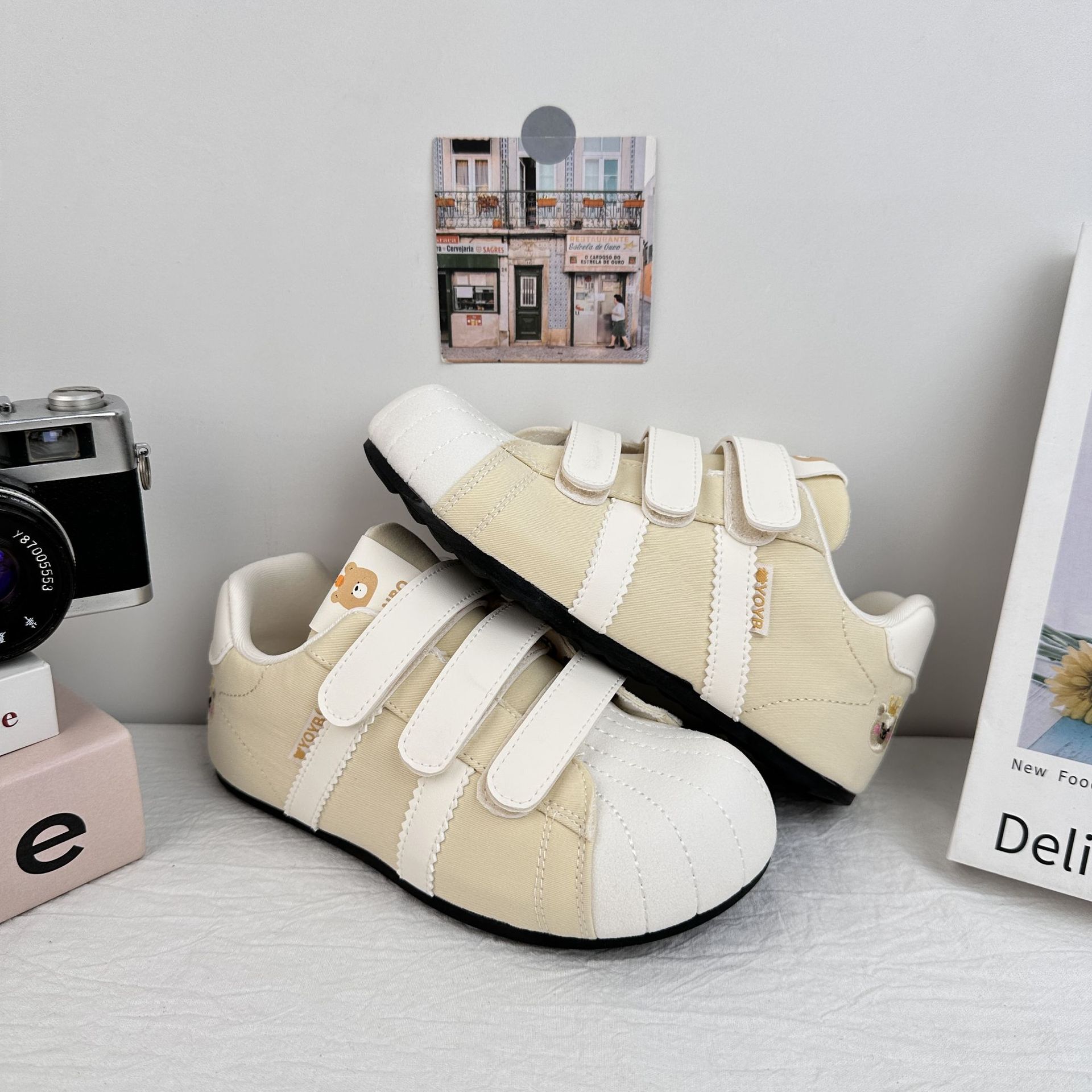 Women's Cartoon Canvas Shoes New Summer 2025 Model Flat Shoes With Delicate Embroidery