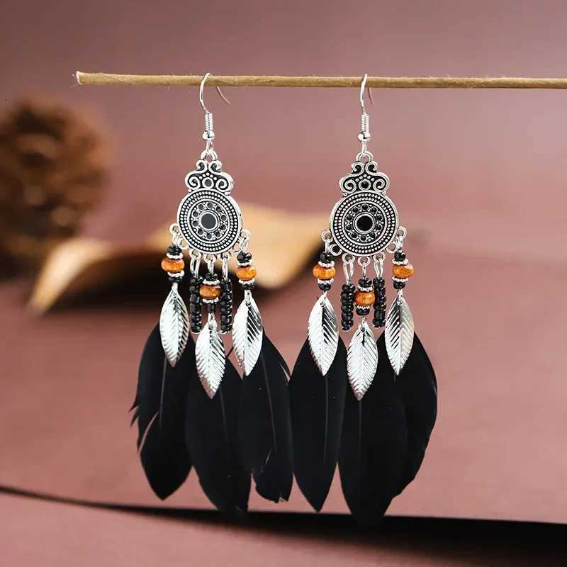 Bohemian Ethnic Feather Drop Earrings For Women Elegant Wood Beads Long Tassels Dangle Earring Girls Fashion Party Jewelry Y250812