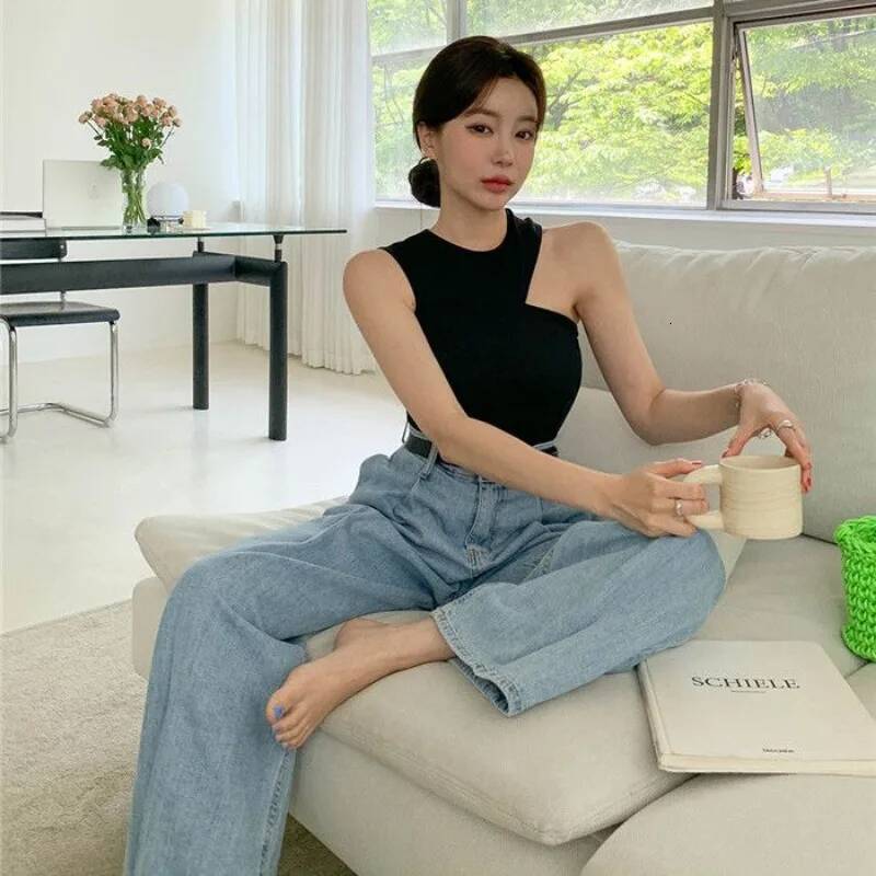 2025 Summer Fashion Leisure Hollow Solid Color O-neck Women's Minimally Trendy Sexy Appearance design Thin Short sleeved Top T-shirt Designer Top