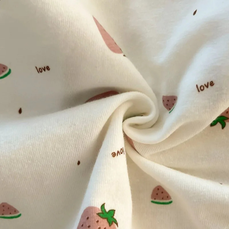 5PCS Kids Girls Cotton Soft Antibacterial Briefs Baby Cute Strawberry Print Panties 2y Young Children Thin Breathable Underwear 250812