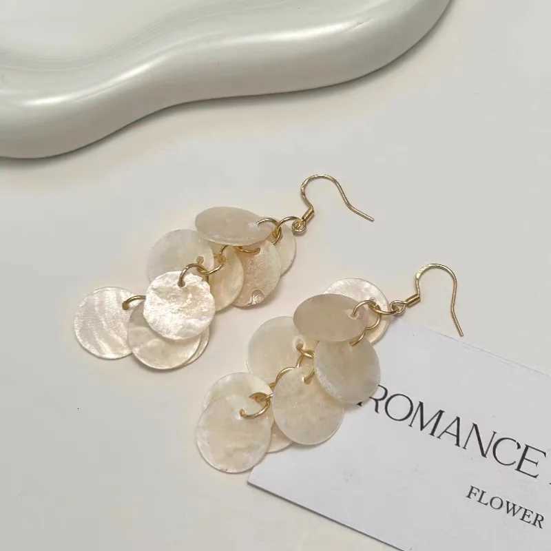 Round Shell Tassel Dangle Earrings for Women Personality Design Commuting Drop Earring Trendy Charm New Jewelry Seaside Vacation Y250812