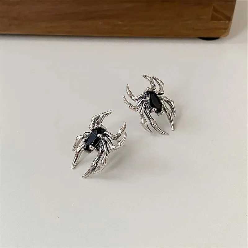Halloween Gothic Retro Old Spider Zircon Earrings Women Fashion Design Black Zircon Earring Party Jewelry Gifts Y250812