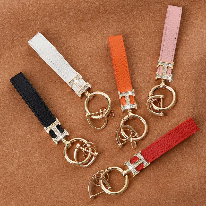 Car for Women Cute Personalized Creative Pendant Genuine Leather High-end Dia-encrusted H Keychain Internet Celebrity Circle Chain Fashion