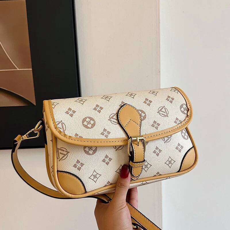 Hot Selling New Shoulder Bag Printed Retro Square Crossbody Bag Fashion Small Armpit Purse For Women Designer Bags