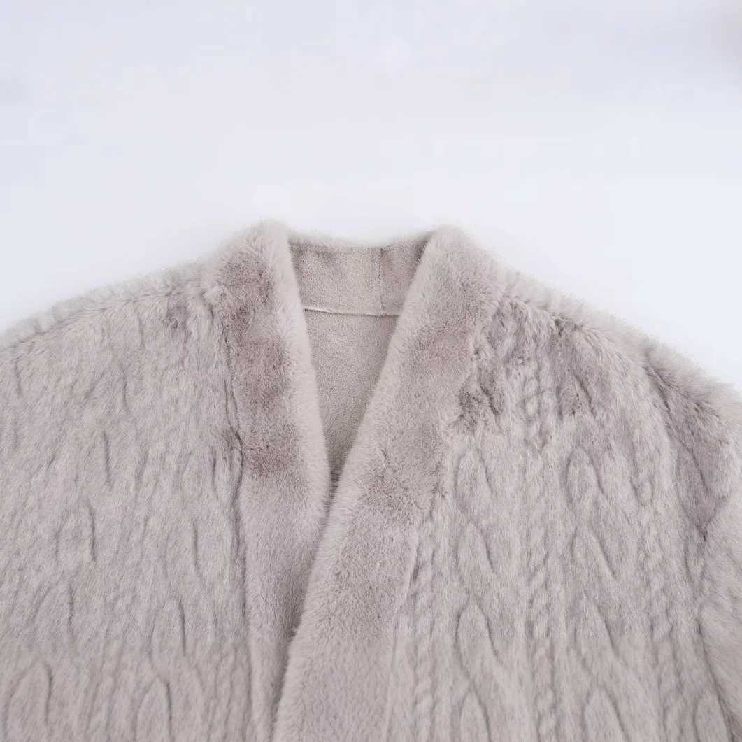 European and American Fashion Embossed V-neck Extended Long-sleeved Woolen Jacket 2025 Spring New Product Z250813