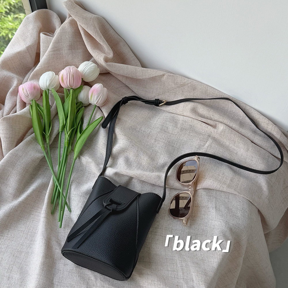 2025 New Vertical Phone Stylish Small Crossbody Cute Compact Lightweight Mini Bucket Bag ddmymarket